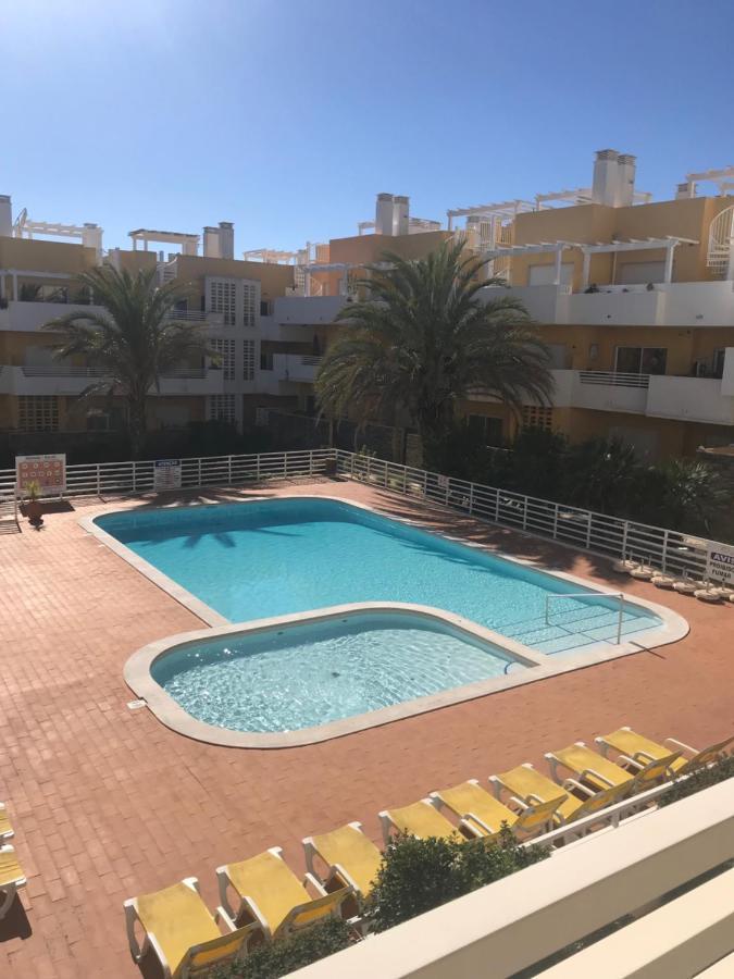 דירות קבאנס דה טאבירה Casa Hollands מראה חיצוני תמונה