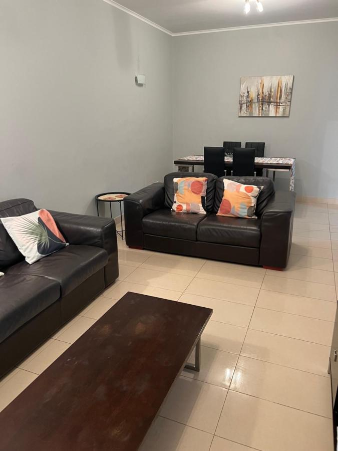דירות קבאנס דה טאבירה Casa Hollands מראה חיצוני תמונה